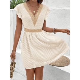 Vestido sem mangas com decote em V e corte A para mulheres, com renda contrastante na barra e amarração na cintura - Estilo leve de férias de verão em bege, perfeito para ocasiões casuais ou passeios de verão, traje de praia | Moda de cor sólida