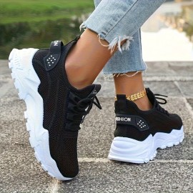 Novos sapatos desportivos femininos respiráveis - Sapatos de corrida leves e de corte baixo, confortáveis para todas as estações, com sola macia casual desportiva, design em malha branca com sola de borracha, fecho de atacadores, adequados para uso diário