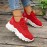 Sapatos femininos de malha respirável, leves e de corte baixo, com palmilhas macias, confortáveis para todas as estações, para fitness, caminhadas e uso casual, em branco, preto, vermelho, com design moderno e confortável para uso ao ar livre.