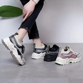 Um par de ténis femininos para todas as estações, cor sólida, material superior leve e respirável, sola de PVC confortável e macia, biqueira redonda, sapatos desportivos casuais de cano baixo