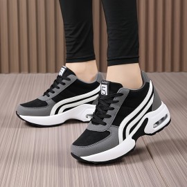 Tênis casual feminino, leve, confortável e versátil, com salto oculto.