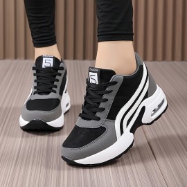 Tênis casual feminino, leve, confortável e versátil, com salto oculto.