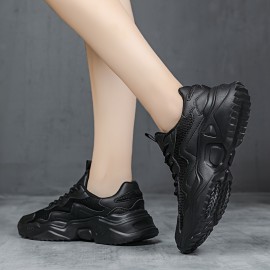 Sapatos de pai para mulher, estilo novo de verão 2024. Sola espessa, combinam com tudo, vazados, estilo fino, respiráveis e de malha esportiva para mulher, que podem fazer os pés parecerem menores.