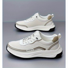Sapatos desportivos de duas camadas de couro para homens, Novos sapatos casuais universais perfurados e respiráveis para todas as estações, leves, antiderrapantes, versáteis, confortáveis e absorventes de choque, sapatos modernos para homens.