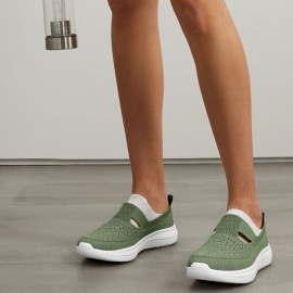 Sapatilhas casuais para mulheres, modelo de quatro estações respirável e leve, sola de borracha e palmilha de tecido, tamanho grande.
