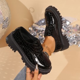 Sapatos Oxford elegantes para mulheres em preto - Parte superior de crocodilo sintético, sola de borracha antiderrapante, forro de tecido confortável, bico redondo, calçado versátil para todas as estações, sapato de senhora de alta qualidade