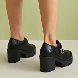 Oxford Feminino Preto com Salto Bloco e Tira de Fivela - Sapatos Plataforma Elegantes para Todas as Estações, Casuais ou Formais