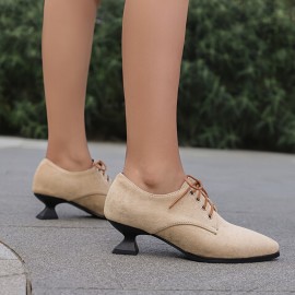 Sapatos de salto alto de bloco para mulheres com bico fino e atacadores