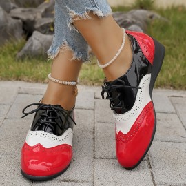 Botas Casuais Femininas Oxford - Vermelho e Preto com Detalhes Perfurados Brancos, Cabedal Sintético e Solado TPR, Amarrar Estilo Clássico para Uso Versátil em Todas as Estações, Solado Durável, Confortáveis para Caminhada, Calçado Moderno, Construção Lev
