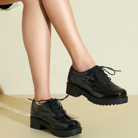 Sapatos Oxford Femininos Inspirados em Vintage com Cadarço e Salto Grosso - Respiráveis, Bombas Brogue para Negócios e Uso Casual