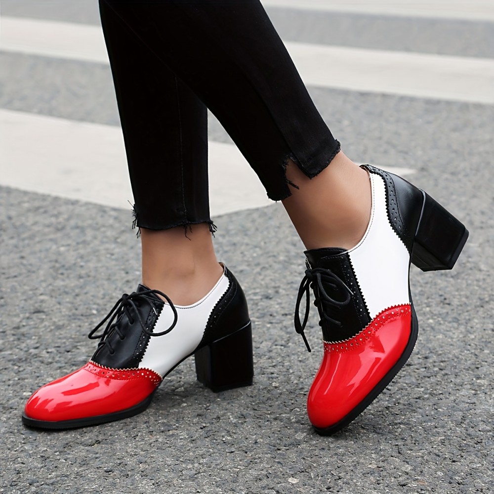 Botas de Salto Bloco Colorblock Femininas com Detalhes Entalhados, Cadarço e Bico Redondo - Sapatos Vintage Confortáveis para Vestir