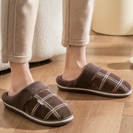 Chinelos de homem CYFMYD com padrão xadrez, forro de pelúcia quente e felpuda, sapatos de casa de espuma de memória, parte superior de tecido macio, sola de TPR, design de dedo redondo para conforto no outono e inverno, chinelos de casa