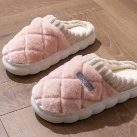 Chinelos de Pelúcia Aconchegantes para o Inverno para Casais - Sola Grossa, Sapatos Internos Quentes e Fofos com Design de Padrão de Diamante, Sola Antiderrapante, Perfeitos para Relaxamento em Casa, Disponíveis em Cinza e Creme, Calçado Interno de Invern