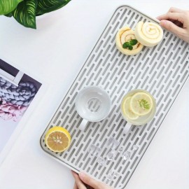 Escorredor de Louça 2 Níveis Antiderrapante com Bandeja de Drenagem - Plástico Livre de BPA, Grande Capacidade, Design Compacto para Pia da Cozinha ou Mesa de Café, Uso Externo, 15.4x10x0.98 Polegadas, Polipropileno Grau Alimentício