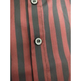 Camisa Casual Masculina de Verão Listrada - Manga Curta Leve com Botões, Listras Vermelhas e Brancas, Corte Regular, 95% Poliéster 5% Elastano, Tecido Respirável 119gsm, Lavável à Máquina para Escritório e Uso Semi-Formal, Gola Clássica, Conforto Elástico