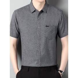Camisa de manga curta para homem, ideal para o verão, com bolsos e conforto para a pele.