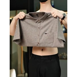 Camisa de manga curta para homem, ideal para o verão, com bolsos e conforto para a pele.
