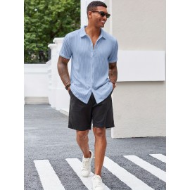 Camisas de homem com mangas curtas e botões casuais texturizados, ideais para a praia no verão.