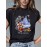 T-shirt com padrão de viagem de trenó de Mickey e Minnie da Disney - T-shirt de manga curta com decote redondo para mulher, design vibrante de cena de inverno do Disneyland, uso casual diário, perfeito para festas e presentes