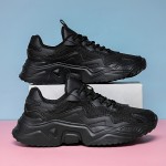 Sapatos de pai para mulher, estilo novo de verão 2024. Sola espessa, combinam com tudo, vazados, estilo fino, respiráveis e de malha esportiva para mulher, que podem fazer os pés parecerem menores.