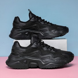 Sapatos de pai para mulher, estilo novo de verão 2024. Sola espessa, combinam com tudo, vazados, estilo fino, respiráveis e de malha esportiva para mulher, que podem fazer os pés parecerem menores.