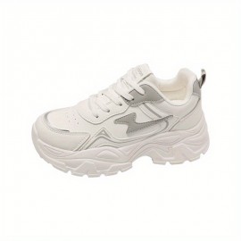 Sapatos desportivos casuais de estilo novo para mulheres, disponíveis em tamanhos grandes, versáteis para todas as estações, adequados para viagens, com solas macias, ténis confortáveis para o pai, respiráveis
