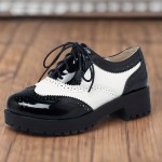 Sapatos de plataforma com salto grosso para mulheres, estilo Oxford com biqueira, cadarço, dedo redondo vintage e detalhes de brogue, em verniz