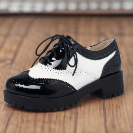 Sapatos de plataforma com salto grosso para mulheres, estilo Oxford com biqueira, cadarço, dedo redondo vintage e detalhes de brogue, em verniz