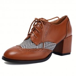 Sapatos de mulher retro com biqueira pontiaguda, detalhes de herringbone e perfurações, fecho de atacadores, salto médio, para uso no escritório, eventos formais e uso diário.