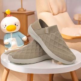 Sapatos de tecido trançado sem estampa, confortáveis e casuais para homens, leves e respiráveis, ideais para todas as estações