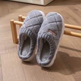 Chinelos de Pelúcia Aconchegantes para o Inverno para Casais - Sola Grossa, Sapatos Internos Quentes e Fofos com Design de Padrão de Diamante, Sola Antiderrapante, Perfeitos para Relaxamento em Casa, Disponíveis em Cinza e Creme, Calçado Interno de Invern