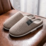 Chinelos confortáveis, macios e quentes para homem para casa e escritório, com design minimalista e elegante, costura inglesa e bloco de cores, modelo IT-181.