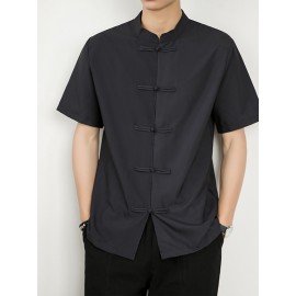 Camisa de manga curta de cor sólida com botão de placa de gola levantada fina e solta de estilo chinês para meninos e adolescentes no verão.